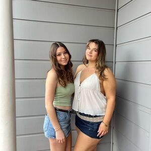 Meet your Posher, Kendra